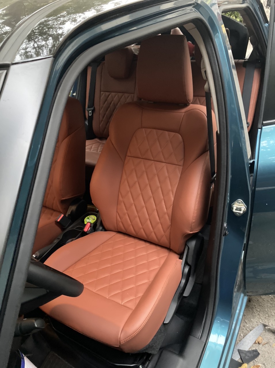 Mẫu ghế điện xe hơi 12