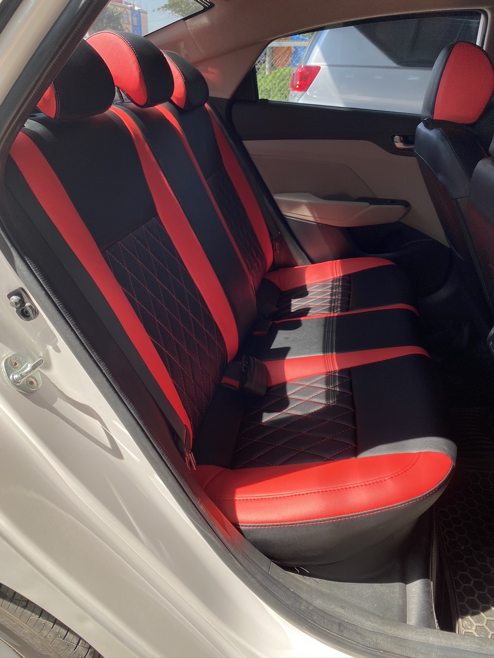 Mẫu ghế điện xe hơi 15