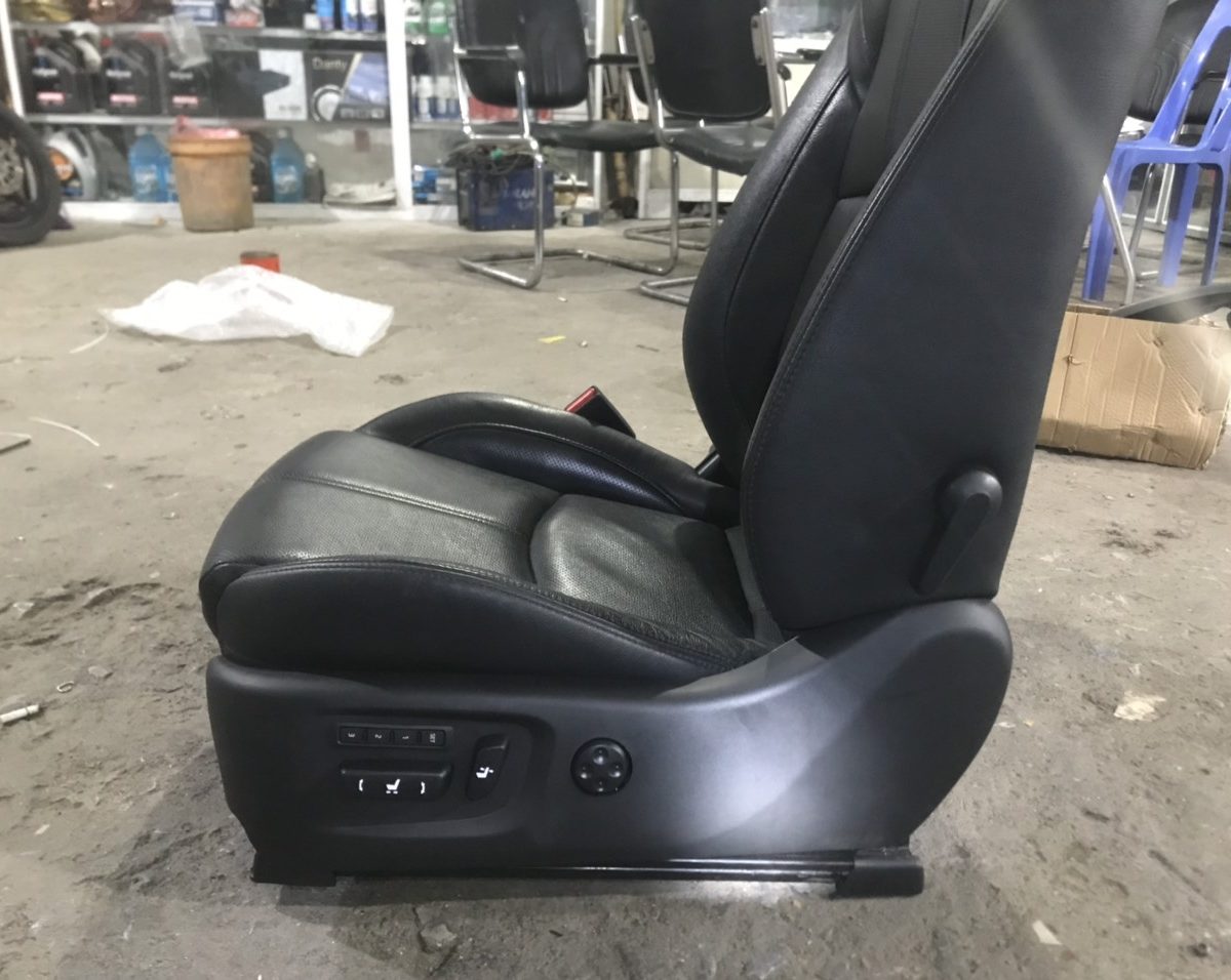 Mẫu ghế điện xe hơi 24