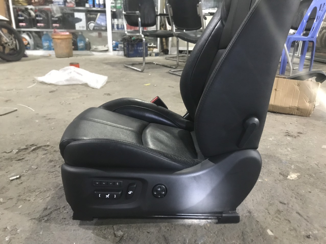 Mẫu ghế điện xe hơi 24