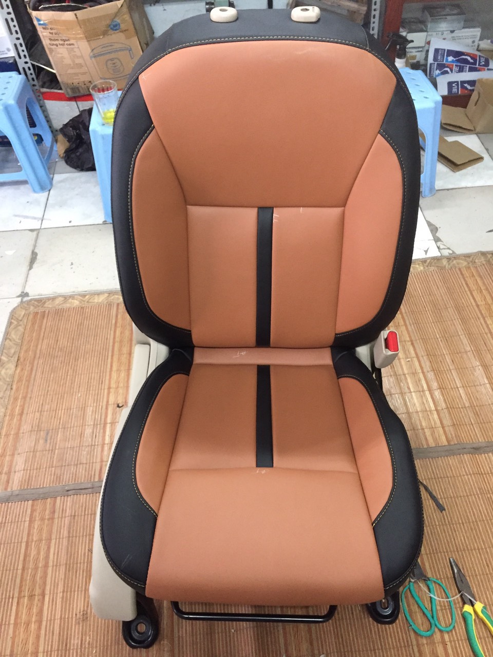 Mẫu ghế điện xe hơi 18